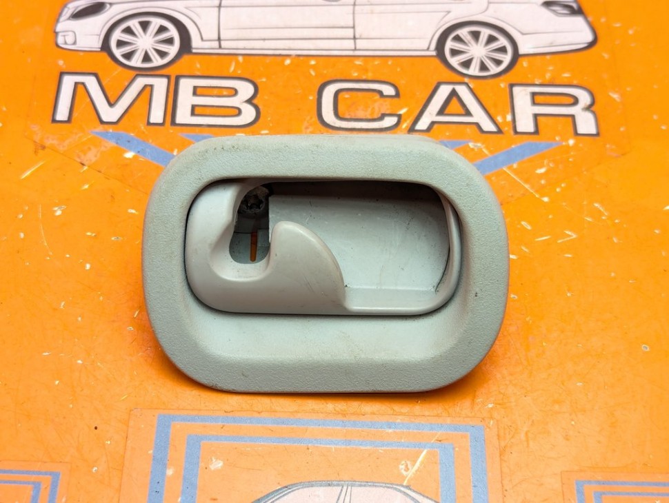 Крючок для одежды MERCEDES-BENZ E-класс W211/S211 (2002 - 2006) фото 1 &mdash; Разборка Мерседес