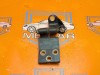 Петля двери MERCEDES-BENZ V-класс W638/W639 (1996 - 2003) V 220 2.1 D AT (122 л.с.) фото 1 &mdash; Разборка Мерседес