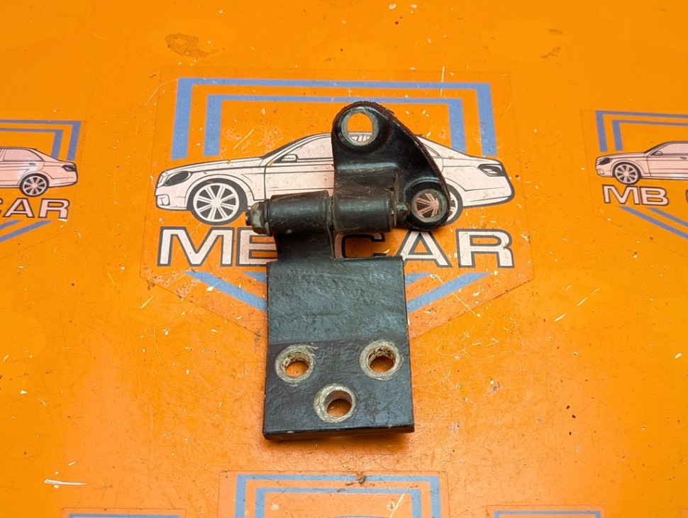 Петля двери MERCEDES-BENZ V-класс W638/W639 (1996 - 2003) V 220 2.1 D AT (122 л.с.) фото 1 &mdash; Разборка Мерседес