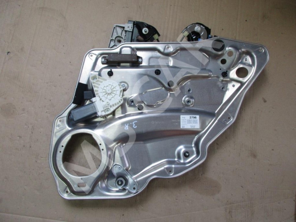 Стеклоподъемник задний правый MERCEDES-BENZ CLS-класс C218/X218 (2010 - 2014) фото 1 — Разборка Мерседес