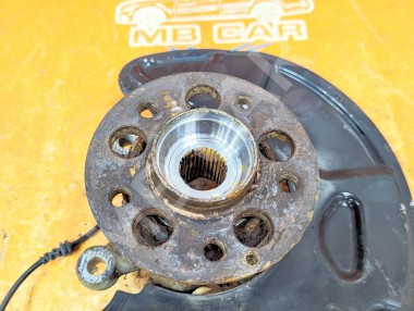 Кулак поворотный передний правый MERCEDES-BENZ GLK-класс X204 (2008 - 2012) — Разборка Мерседес