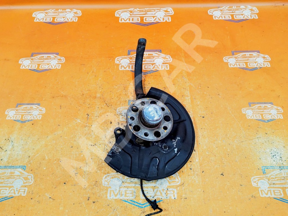 Кулак поворотный передний правый MERCEDES-BENZ E-класс AMG W211/S211 (2002 - 2006) фото 1 — Разборка Мерседес