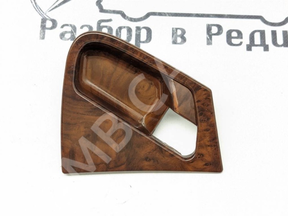 Накладка ручки двери MERCEDES-BENZ M-класс W163 (1997 - 2001) фото 1 — Разборка Мерседес