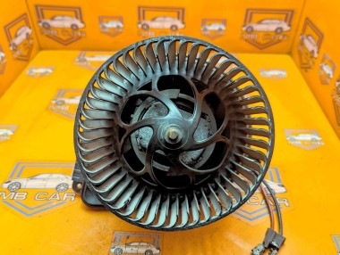 Моторчик отопителя MERCEDES-BENZ V-класс W638/W639 (1996 - 2003) V 220 2.1 D AT (122 л.с.) &mdash; Разборка Мерседес