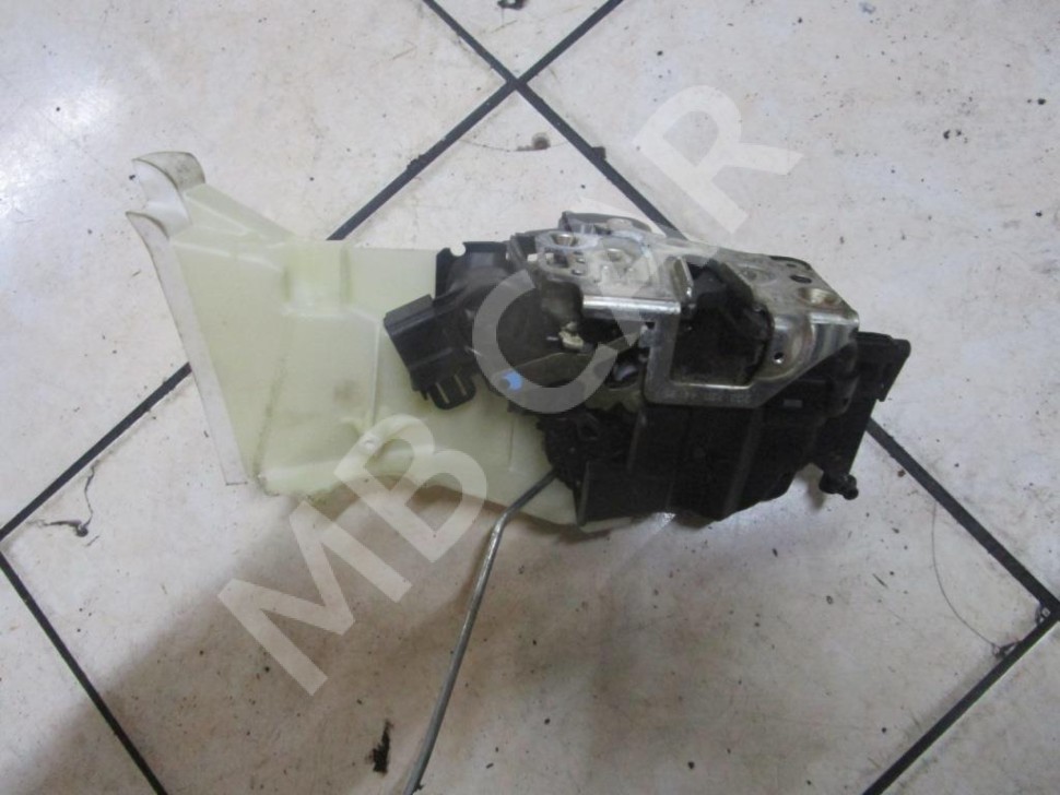 Замок двери передней правой MERCEDES-BENZ E-класс W210/S210 (1995 - 1999) фото 1 — Разборка Мерседес