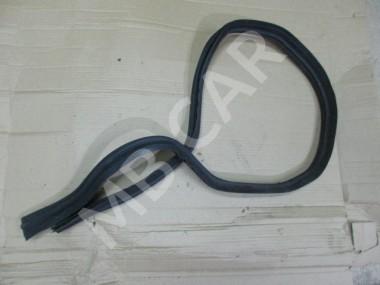 Уплотнитель капота MERCEDES-BENZ E-класс W210/S210 рестайлинг (1999 - 2003) — Разборка Мерседес