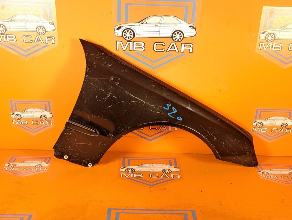 Крыло переднее правое MERCEDES-BENZ C-класс W203/S203/CL203 (2000 - 2004) фото 1 &mdash; Разборка Мерседес