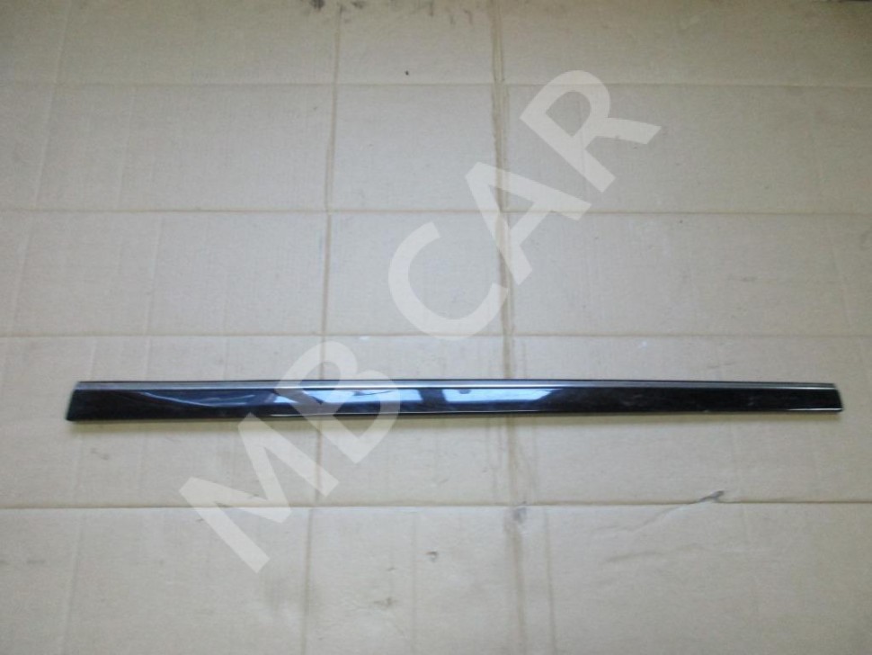 Молдинг двери MERCEDES-BENZ E-класс W211/S211 (2002 - 2006) фото 1 — Разборка Мерседес