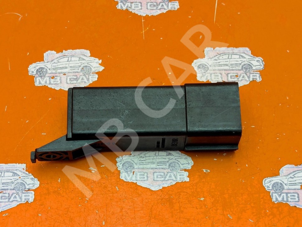 Реле вентилятора MERCEDES-BENZ V-класс W639 (2003 - 2014) фото 1 &mdash; Разборка Мерседес