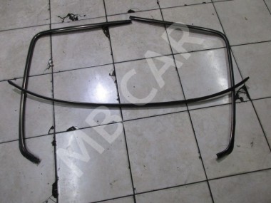 Молдинг заднего стекла MERCEDES-BENZ E-класс W210/S210 (1995 - 1999) — Разборка Мерседес