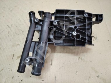 Кронштейн интеркуллера MERCEDES-BENZ GLA-класс X156 рестайлинг (2017 - 2020) — Разборка Мерседес