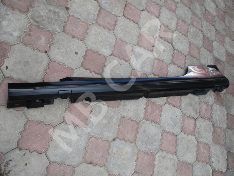 Порог пластиковый левый MERCEDES-BENZ C-класс W205/S205/C205/A205 (2014 - 2018) фото 1 — Разборка Мерседес