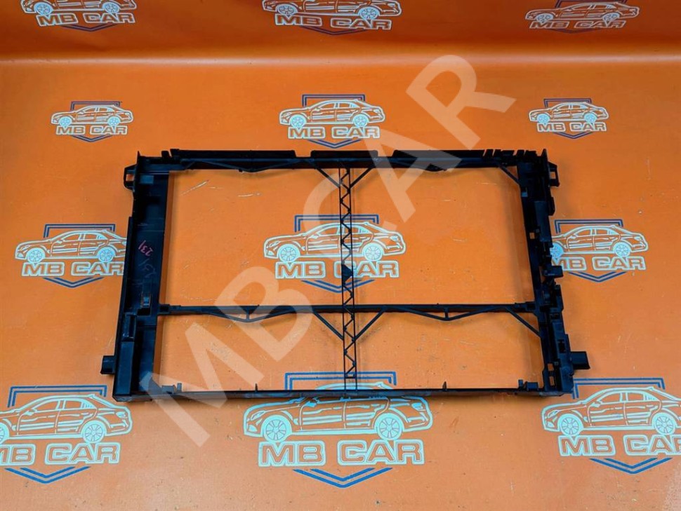 Кожух радиатора MERCEDES-BENZ SL-класс R231 рестайлинг (2016 - 2020) фото 1 — Разборка Мерседес