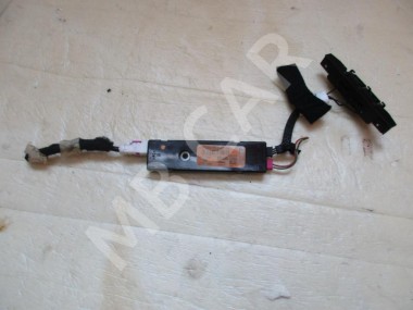 Усилитель антенны MERCEDES-BENZ C-класс W204/S204 (2006 - 2011) — Разборка Мерседес