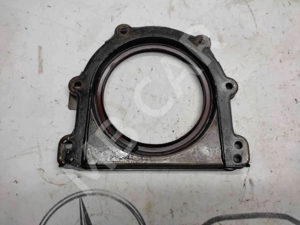 Крышка заднего сальника коленвала MERCEDES-BENZ C-класс W204/S204/С204 рестайлинг (2011 - 2015) фото 1 — Разборка Мерседес