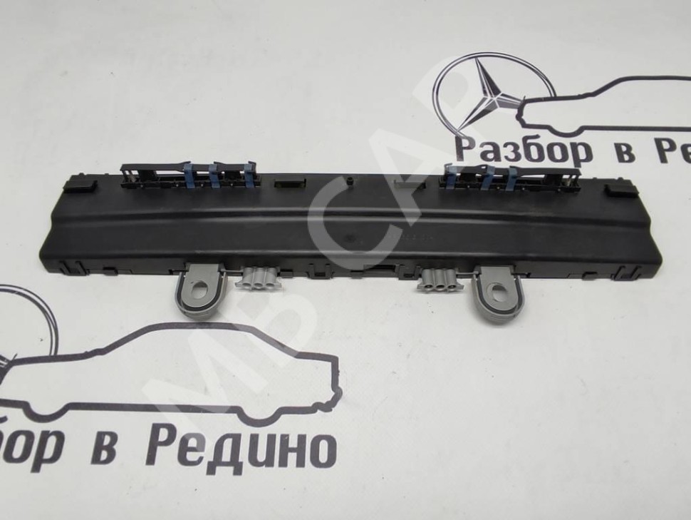 Усилитель антенны MERCEDES-BENZ S-класс W221 (2005 - 2009) фото 1 &mdash; Разборка Мерседес