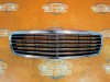 Решетка радиатора MERCEDES-BENZ E-класс W211/S211 (2002 - 2006) фото 1 &mdash; Разборка Мерседес