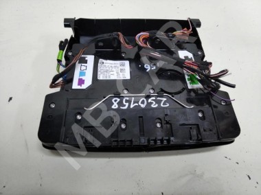 Плафон салона MERCEDES-BENZ GLA-класс X156 рестайлинг (2017 - 2020) — Разборка Мерседес