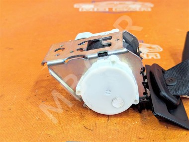 Ремень безопасности задний центральный MERCEDES-BENZ C-класс W204/S204 (2006 - 2011) — Разборка Мерседес