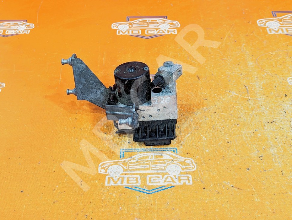 Блок ABS MERCEDES-BENZ S-класс W220 (1998 - 2005) фото 1 &mdash; Разборка Мерседес