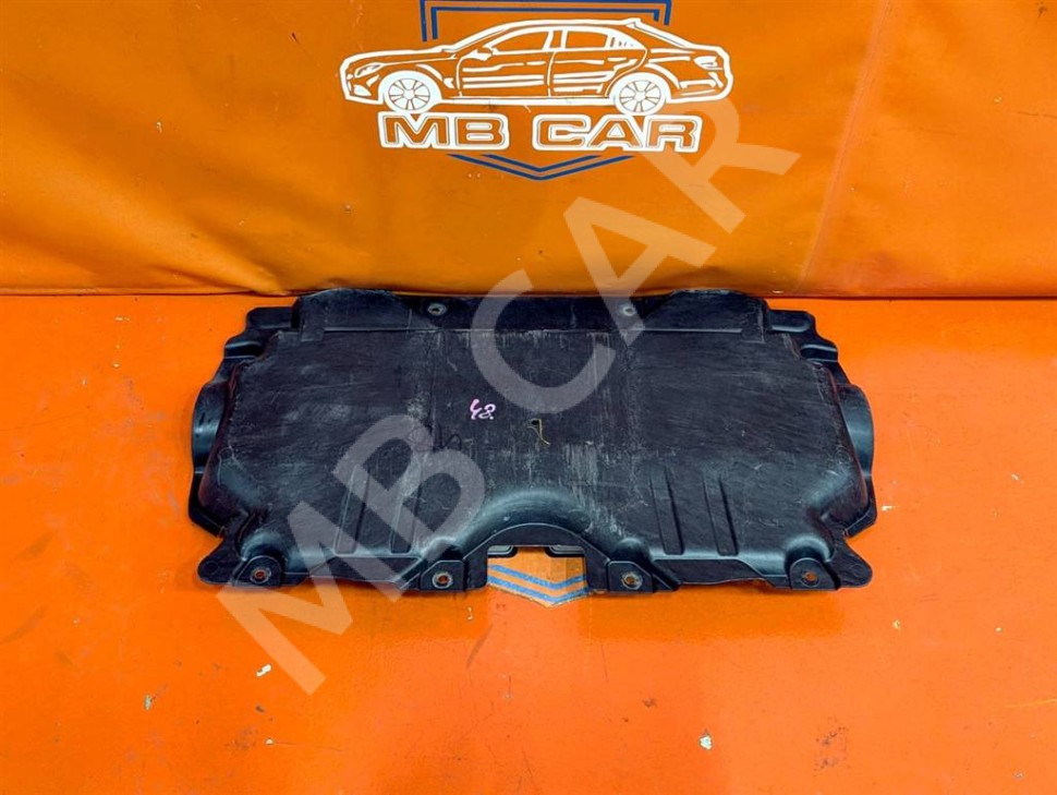 Защита двигателя MERCEDES-BENZ C-класс AMG W205/S205/C205/A205 (2014 - 2018) фото 1 &mdash; Разборка Мерседес