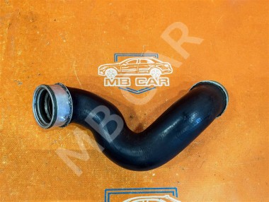 Патрубок интеркулера MERCEDES-BENZ C-класс W203/S203/CL203 (2000 - 2004) — Разборка Мерседес