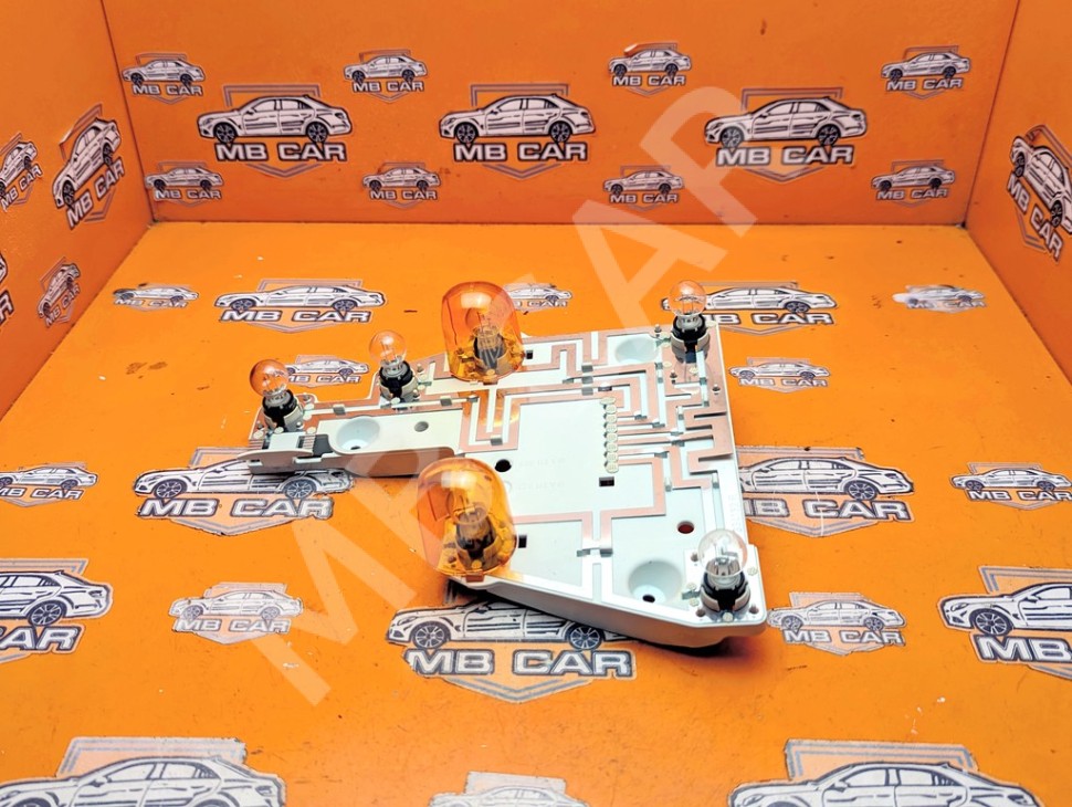 Плата заднего фонаря MERCEDES-BENZ E-класс W211/S211 (2002 - 2006) фото 1 — Разборка Мерседес