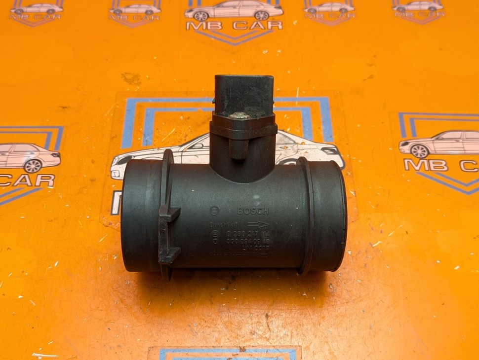 Расходомер MERCEDES-BENZ V-класс W638/W639 (1996 - 2003) V 220 2.1 D AT (122 л.с.) фото 1 &mdash; Разборка Мерседес