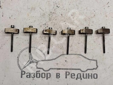 Кронштейн крепления форсунок MERCEDES-BENZ E-класс W211/S211 (2002 - 2006) — Разборка Мерседес