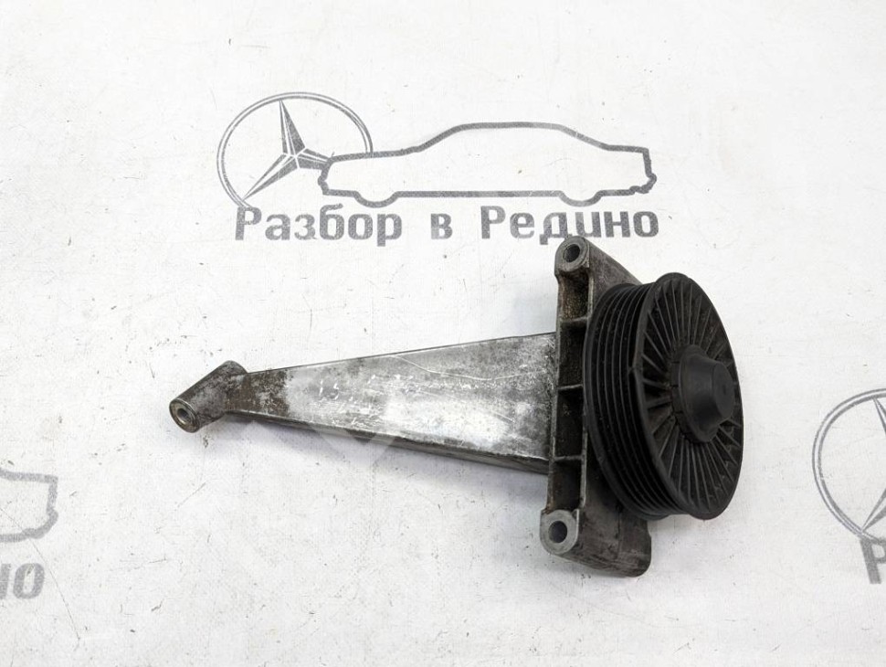 Кронштейн обводного ролика MERCEDES-BENZ Sprinter w904 фото 1 — Разборка Мерседес