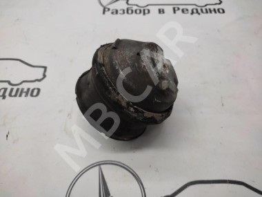 Опора двигателя MERCEDES-BENZ C-класс W203/S203/CL203 (2000 - 2004) — Разборка Мерседес
