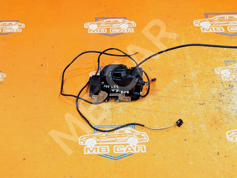 Замок двери передней правой MERCEDES-BENZ C-класс W203/S203/CL203 (2000 - 2004) фото 1 &mdash; Разборка Мерседес