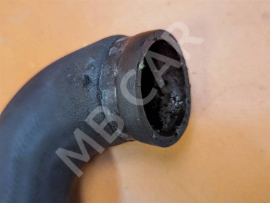 Патрубок радиатора MERCEDES-BENZ Sprinter W901-905 (1995 - 2006) — Разборка Мерседес