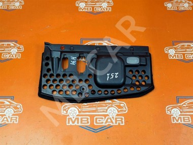 Пластик торпеды MERCEDES-BENZ R-класс W251 (2005 - 2007) — Разборка Мерседес