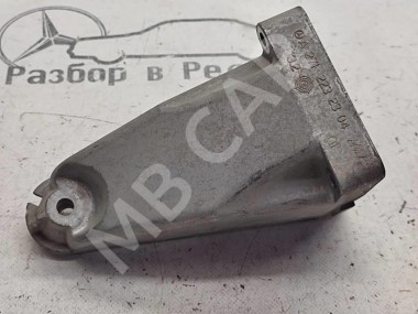 Лапа правая MERCEDES-BENZ C-класс W204/S204/С204 рестайлинг (2011 - 2015) — Разборка Мерседес