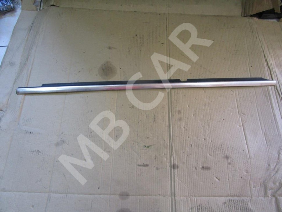 Молдинг стекла двери MERCEDES-BENZ C-класс W204/S204 (2006 - 2011) фото 1 — Разборка Мерседес