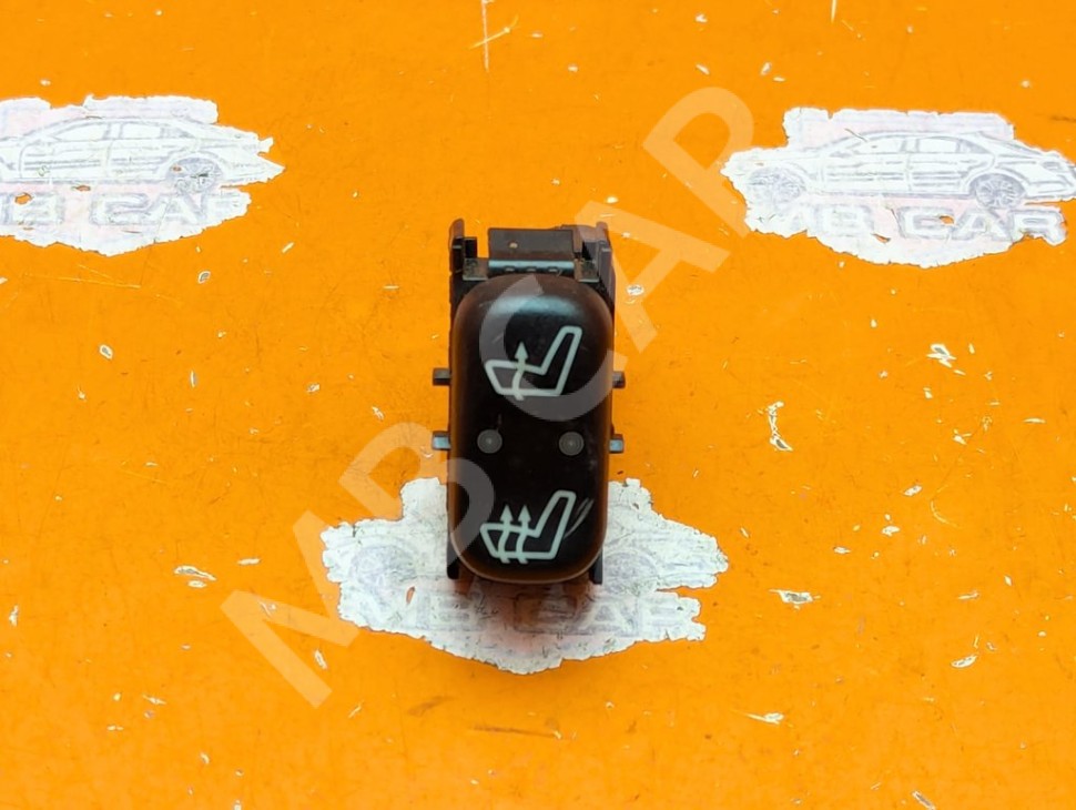 Кнопка обогрева сидений MERCEDES-BENZ M-класс W163 (1997 - 2001) фото 1 &mdash; Разборка Мерседес