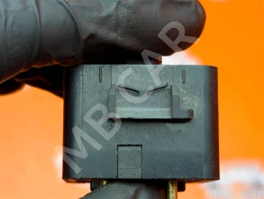 Кнопка регулировки зеркал MERCEDES-BENZ W124 W124/S124/C124/A124 (1984 - 1993) — Разборка Мерседес