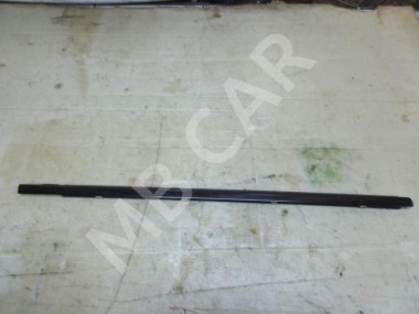 Молдинг стекла двери MERCEDES-BENZ C-класс W203/S203/CL203 (2000 - 2004) — Разборка Мерседес