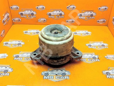 Опора двигателя MERCEDES-BENZ C-класс W204/S204/С204 рестайлинг (2011 - 2015) &mdash; Разборка Мерседес