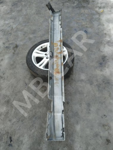 Порог пластиковый левый MERCEDES-BENZ C-класс W203/S203/CL203 (2000 - 2004) — Разборка Мерседес