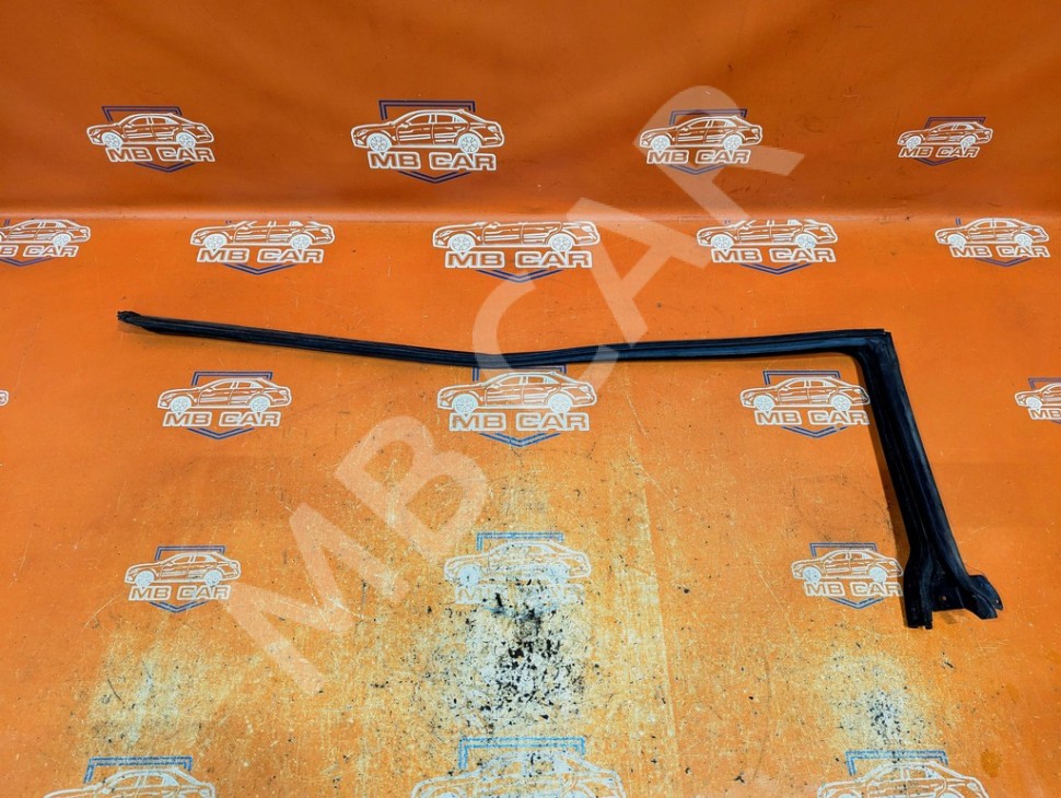 Уплотнители дверей MERCEDES-BENZ CLK-класс C208/A208 (1997 - 2000) фото 1 &mdash; Разборка Мерседес