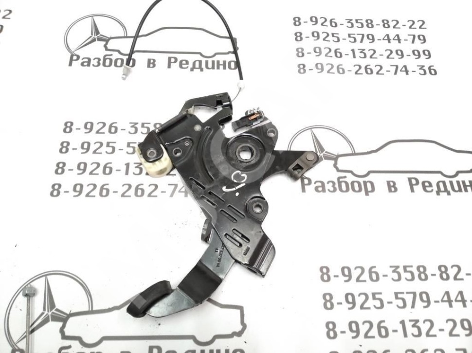 Педаль ручника MERCEDES-BENZ V-класс W447 (2014 - 2025) фото 1 — Разборка Мерседес