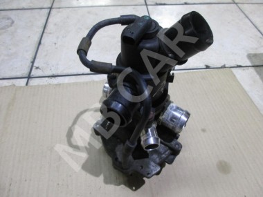 Помпа MERCEDES-BENZ B-класс W246 (2011 - 2014) — Разборка Мерседес