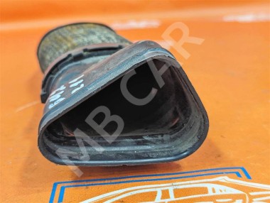 Патрубок воздушный MERCEDES-BENZ E-класс W211/S211 (2002 - 2006) — Разборка Мерседес