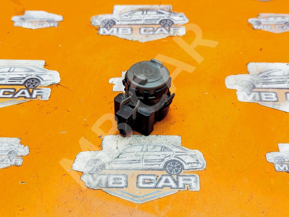 Датчик кикдауна MERCEDES-BENZ M-класс W163 (1997 - 2001) фото 1 &mdash; Разборка Мерседес