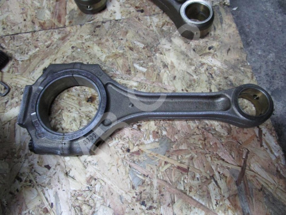 Шатун Бензин MERCEDES-BENZ фото 1 — Разборка Мерседес