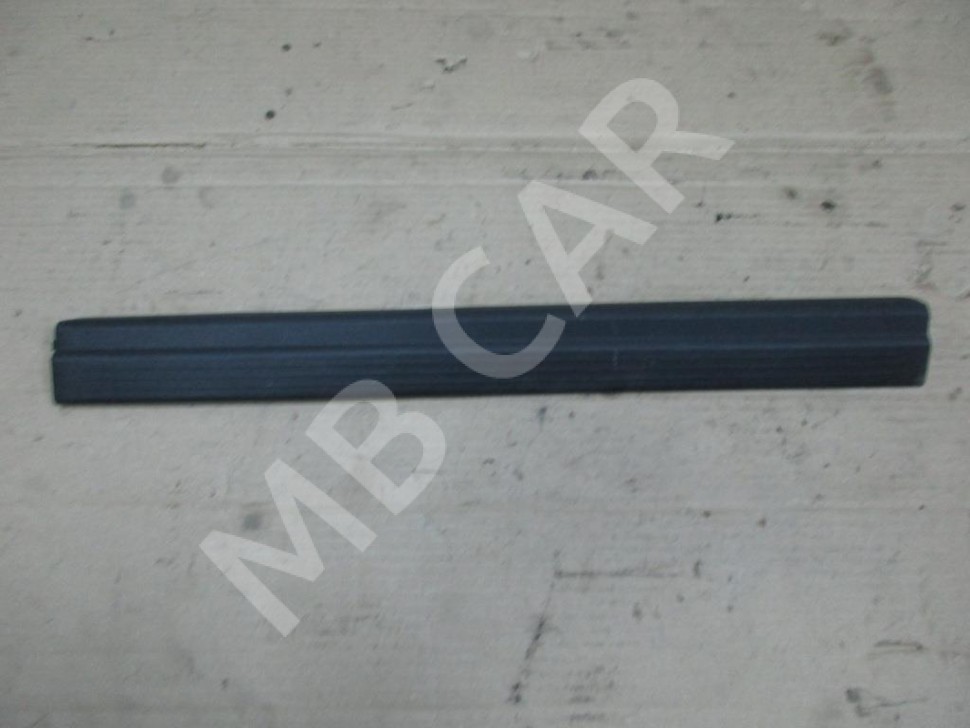 Накладка порога внутренняя MERCEDES-BENZ CLS-класс C218/X218 рестайлинг (2014 - 2017) фото 1 — Разборка Мерседес