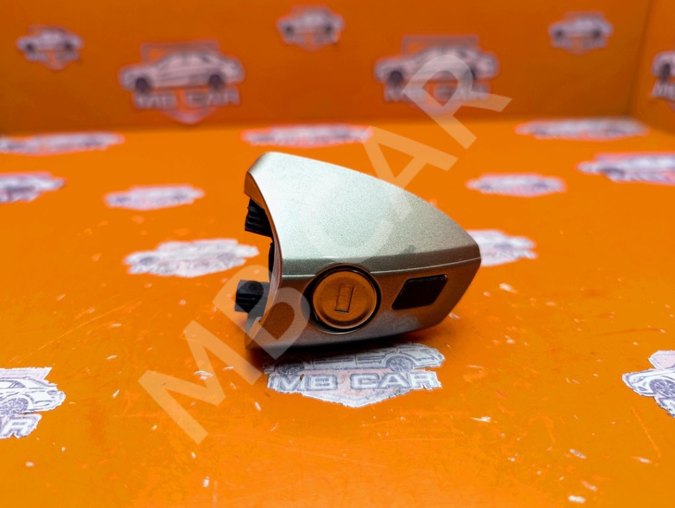 Личинки дверей MERCEDES-BENZ C-класс W204/S204 (2006 - 2011) фото 1 &mdash; Разборка Мерседес