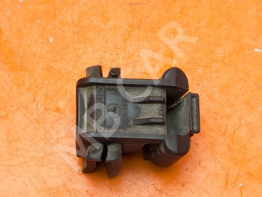 Клипса радиатора MERCEDES-BENZ E-класс W210/S210 (1995 - 1999) &mdash; Разборка Мерседес